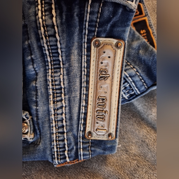 Jeans - Picture 16 of 17